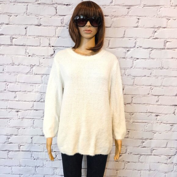 DAVI & DANI, Ivory fluffy cozy sweater - Picture 3 of 10